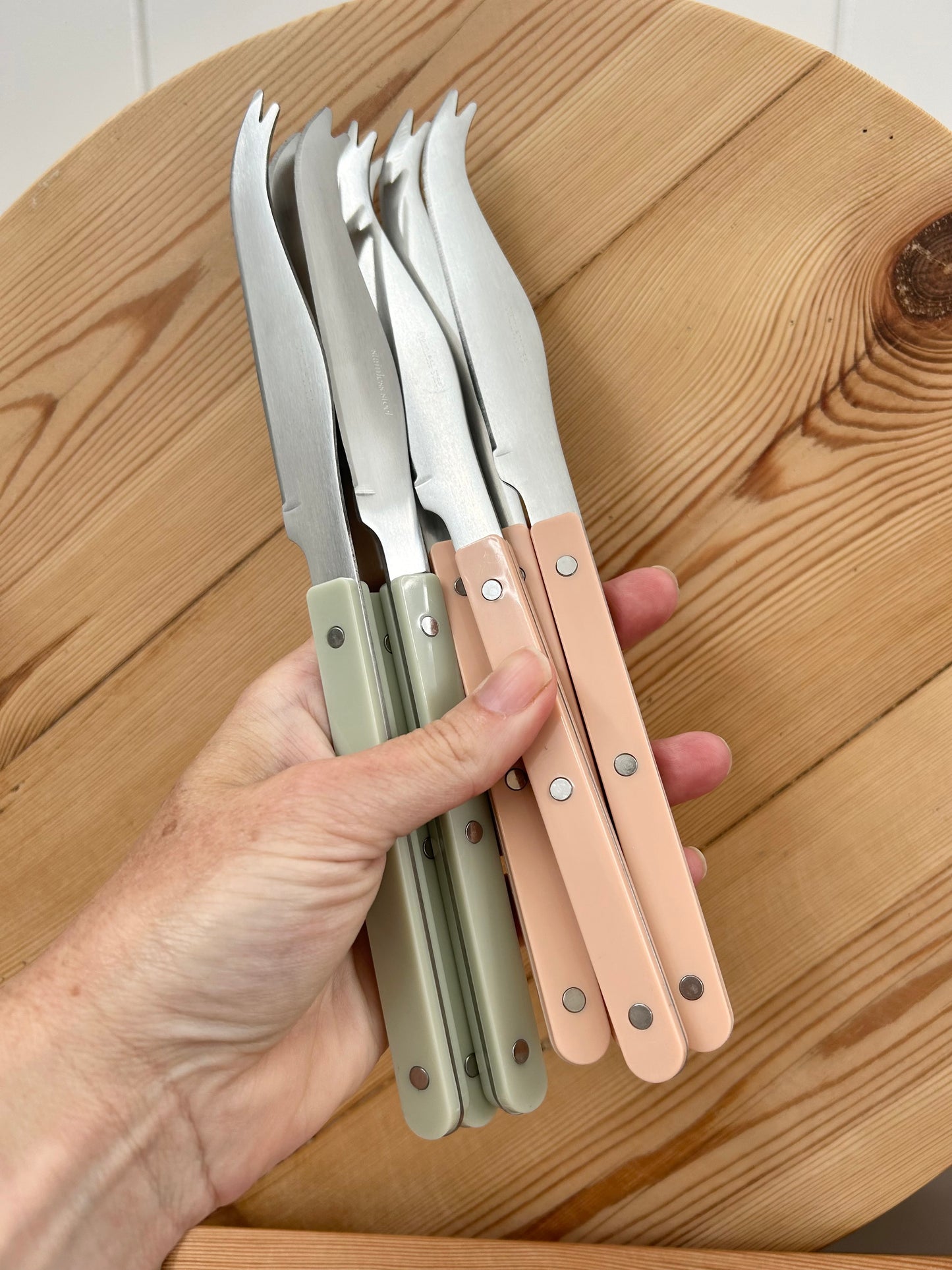 Remy Cheese Knife - Seafoam Blue